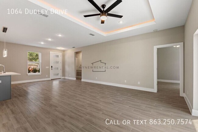 Building Photo - 1064 Dudley Dr