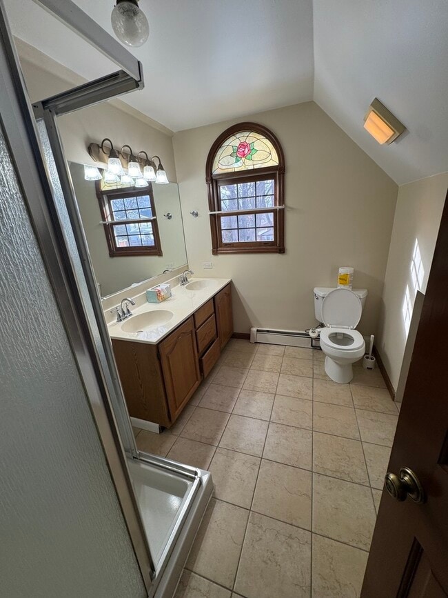 Building Photo - 21 Glenwood St