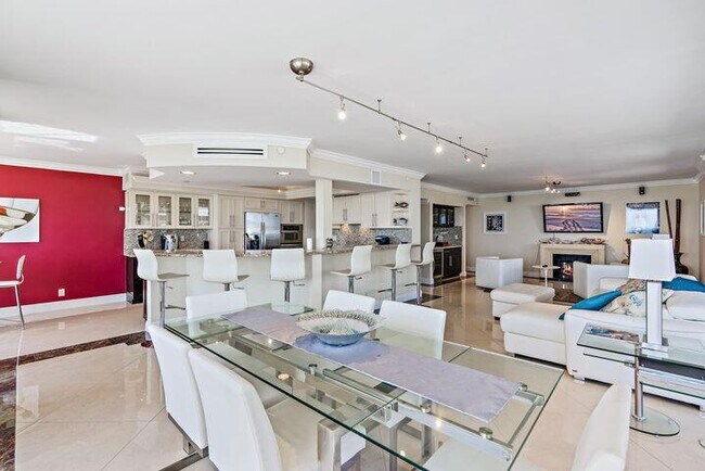Building Photo - 3560 S Ocean Blvd