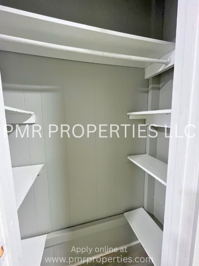 Building Photo - 1 Bedroom / 1 Bathroom House
