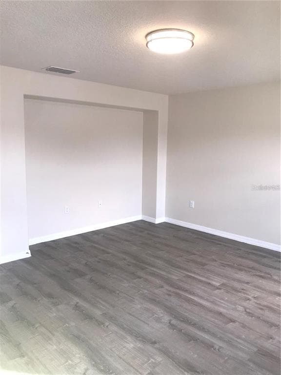 Building Photo - 2504 Amati Dr