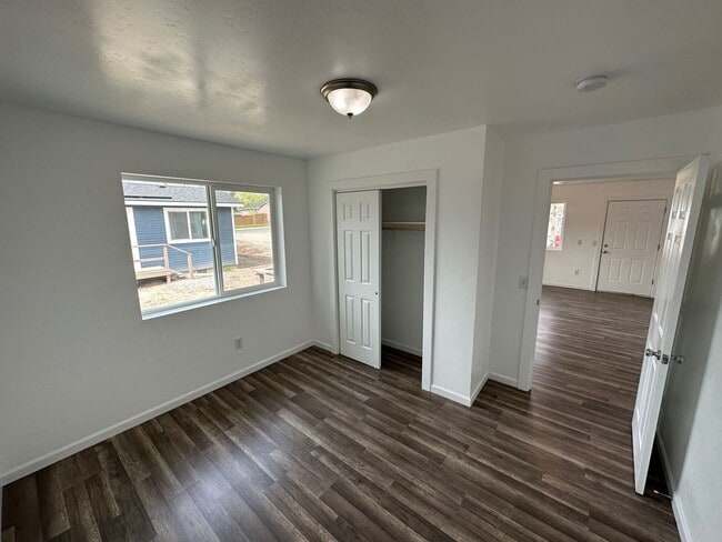 Building Photo - 5332 Amberview Ln