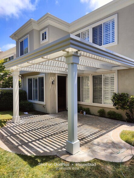 Building Photo - 1417 Sea Ridge Dr