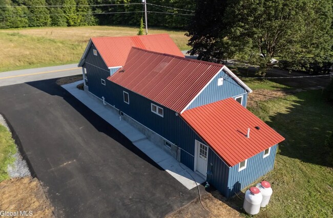 Building Photo - 656 Locust Grove Rd