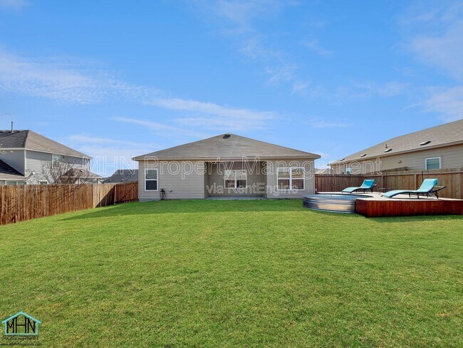 Building Photo - 1200 Legend Pass