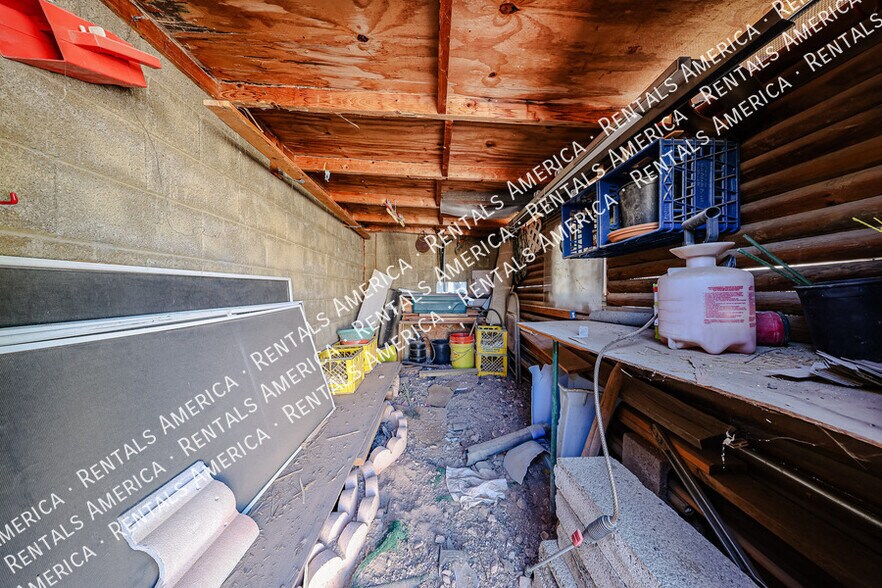 Building Photo - 7323 E Indigo St