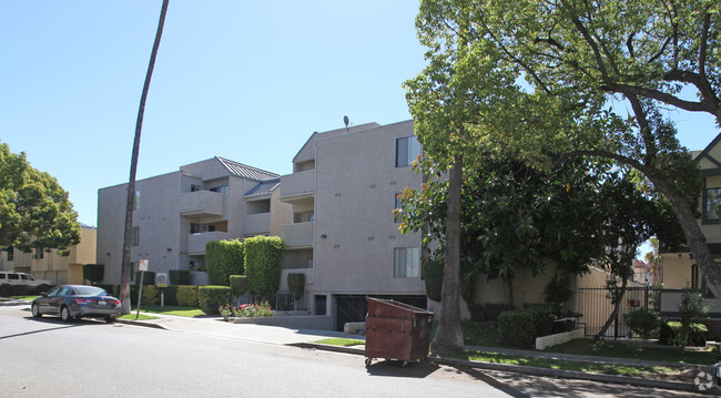 Primary Photo - Winchester Apartments
