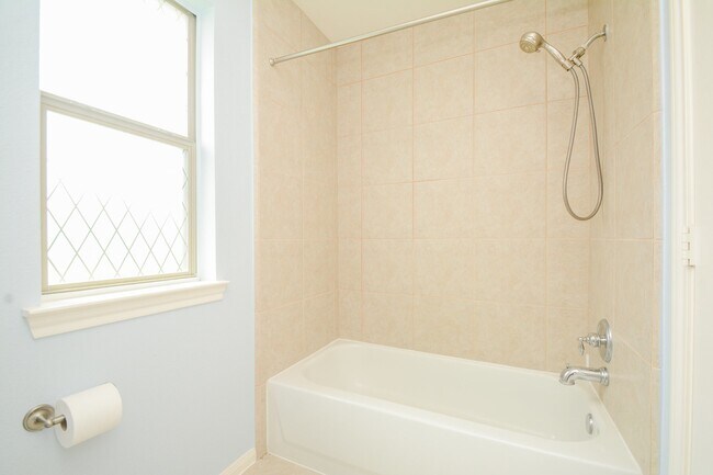 Building Photo - 11812 Sea Shadow Bend