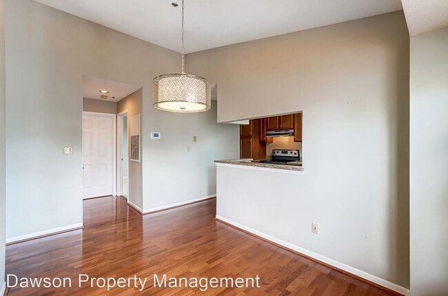 Building Photo - 2 br, 2 bath House - 611 Olmsted Park Pl #F
