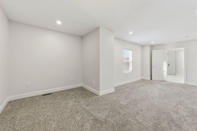 Building Photo - 4414 Whetsel Ave