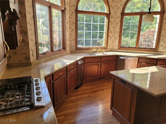 Building Photo - 4466 Forest Brooke Ct N