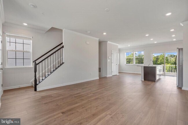 Building Photo - 7524 Fern Gully Way