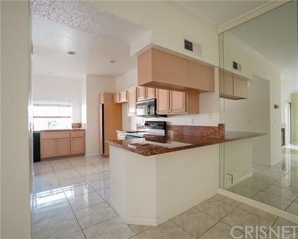 Building Photo - 640 Indian Oak Ln