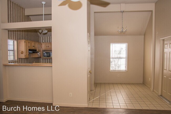 Building Photo - 3 br, 2 bath House - 2304 S Culberhouse