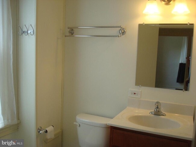 Building Photo - 514 Spring Grove Ln