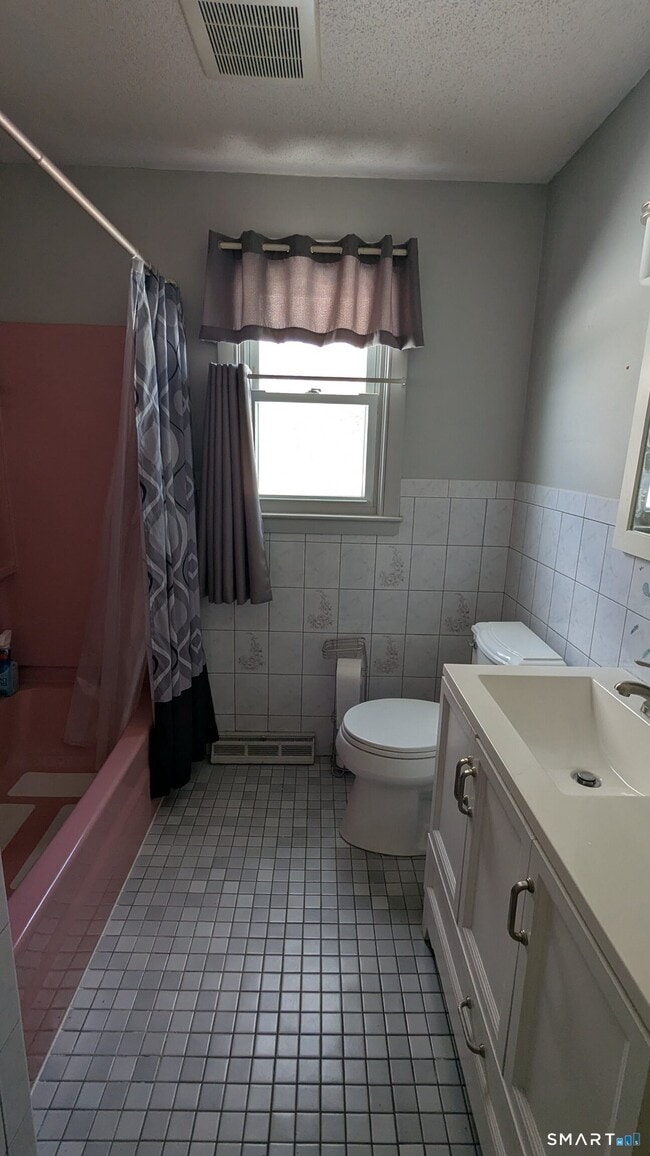 Building Photo - 3 Mountain View Dr