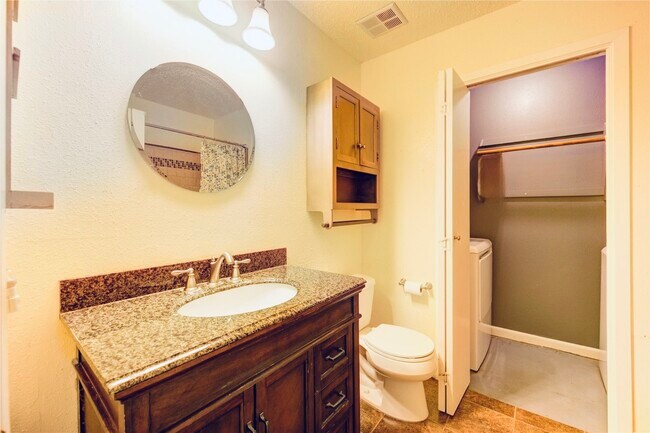 Building Photo - 19407 Glenway Falls Dr