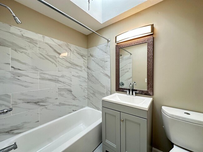 Building Photo - 6780 Blakemore St