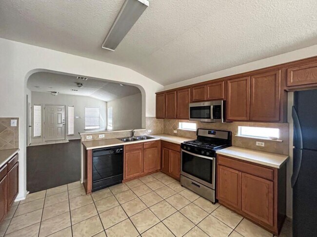 Building Photo - 1802 Honey Creek Ln