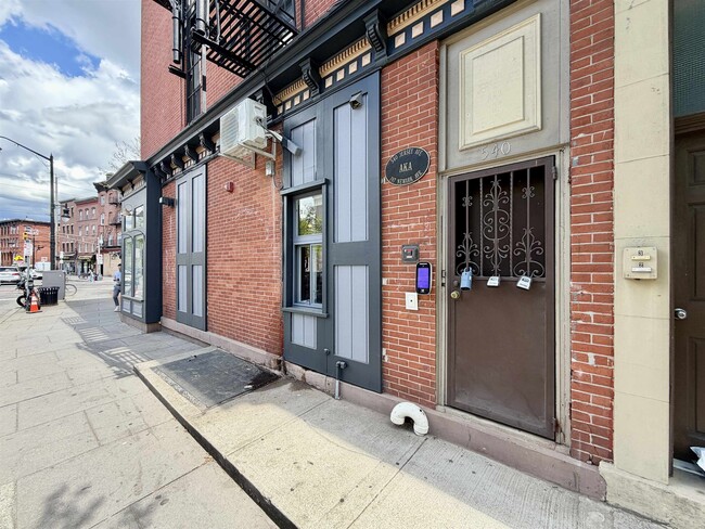 Building Photo - 197 Newark Ave