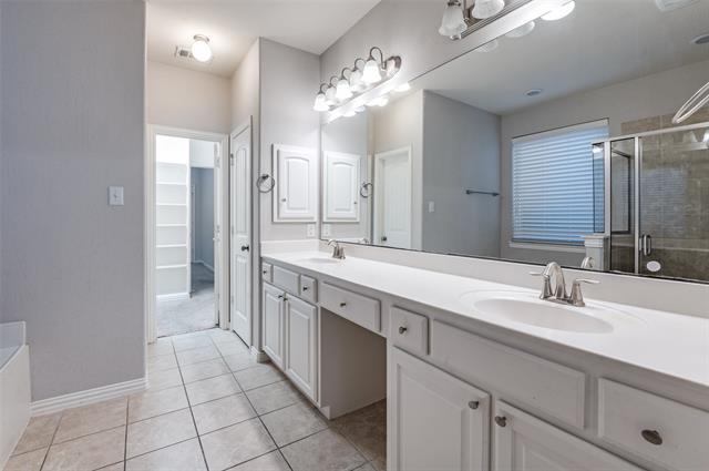 Building Photo - 10713 Irene Dr