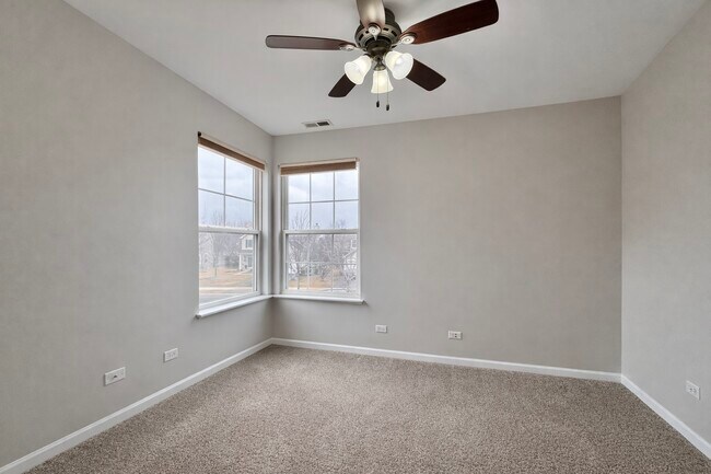 Building Photo - 2310 Shiloh Dr