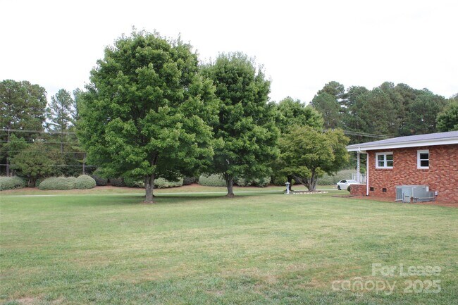 Building Photo - 4241 Burton Ln