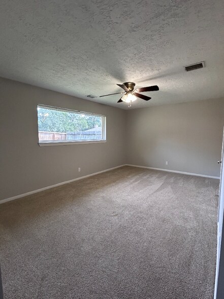 Building Photo - 29502 Raestone St