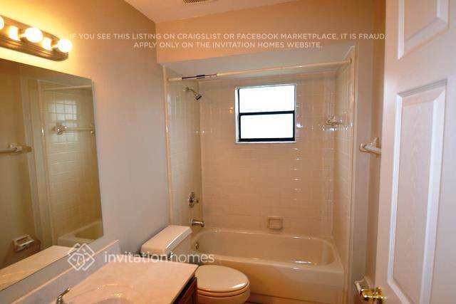 Building Photo - 167 Heather Ln Dr