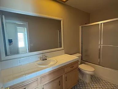 Building Photo - Beautiful 3 bedroom 2 bath home home in The Seasons!