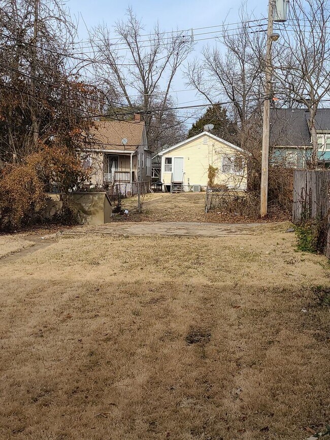 Building Photo - 6611 Bartmer Ave