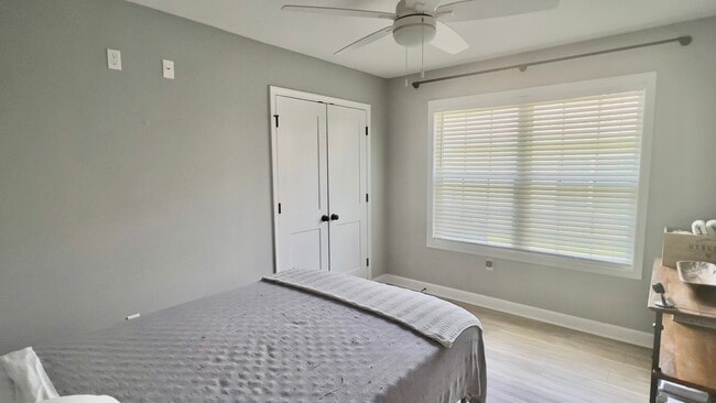 Building Photo - 120 Longleaf Ln