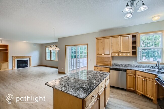 Building Photo - 9260 Icosa St W