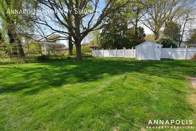 Building Photo - 3043 Riva Rd