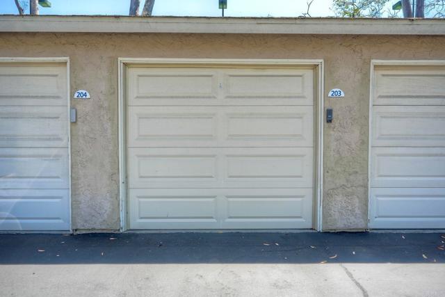 Building Photo - 237 Diamond Way