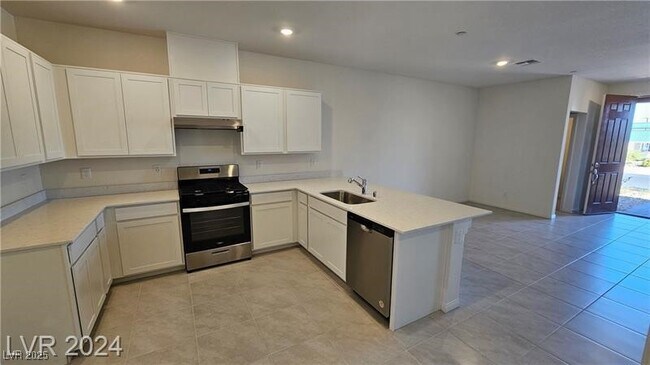 Building Photo - 3415 Costa Caparica Ln