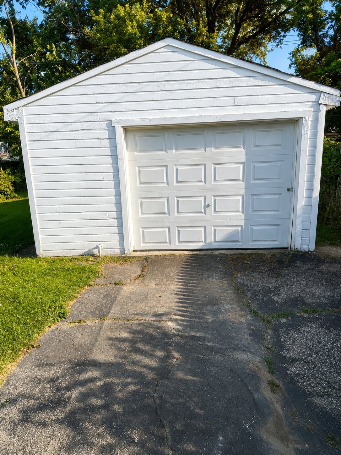 Building Photo - 8286 Ford Ave