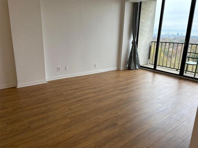 Building Photo - 145 15th St NE