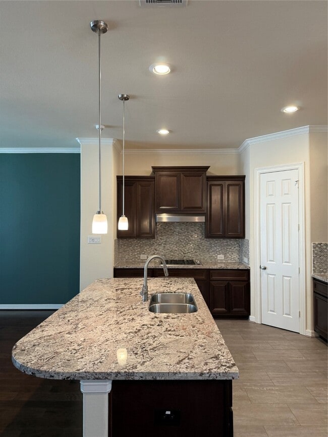 Building Photo - 10606 Shadow Elm Ct