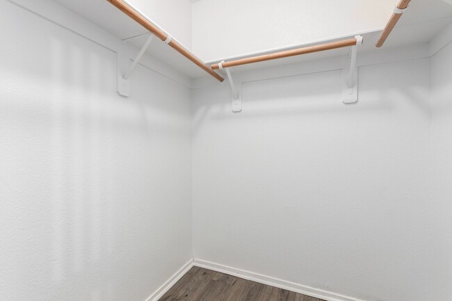 Building Photo - Luxury Living at The Falls - Ground floor ...