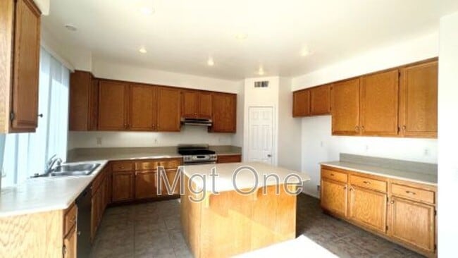 Primary Photo - 20823 Westbury Rd