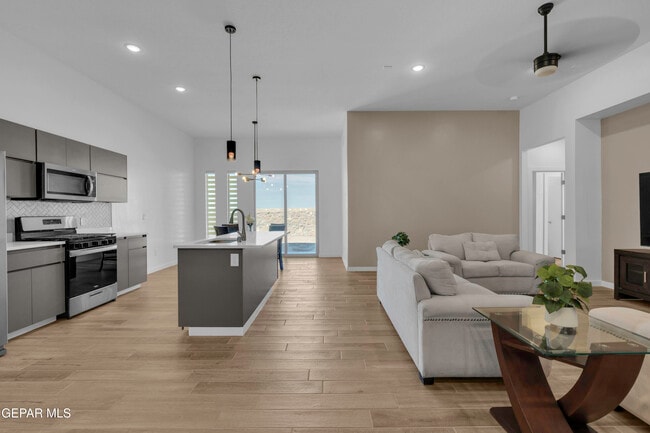 Building Photo - 12713 Captain Claudia CT