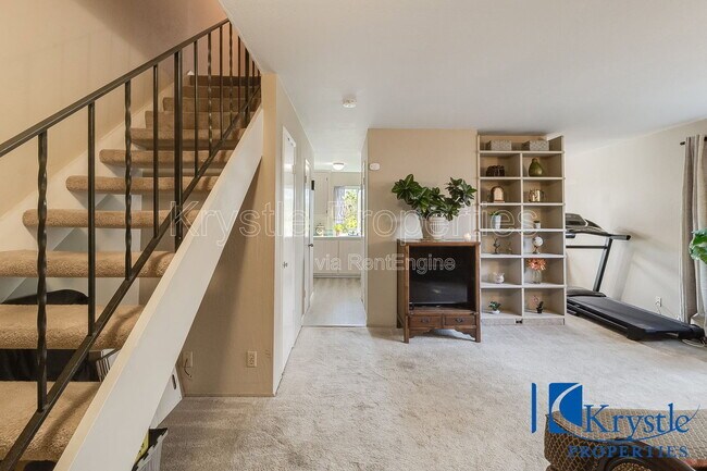 Building Photo - 138 Warwick Dr