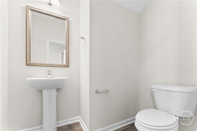 Building Photo - 116 Peabody St