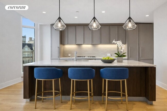 Building Photo - 218 W 103rd St