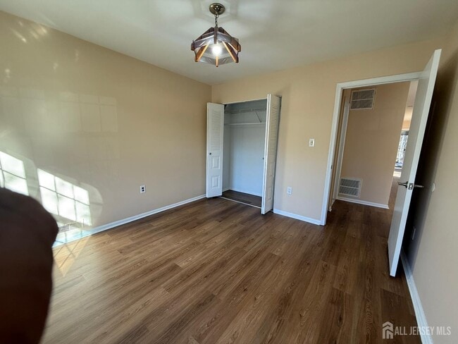 Building Photo - 351 Constitution Cir