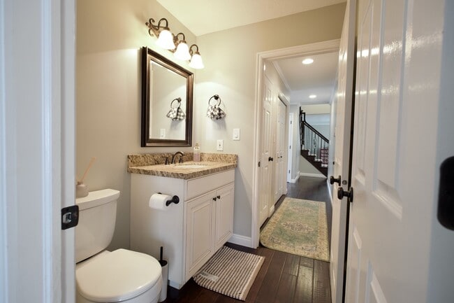 Building Photo - 7136 Ponderosa Way
