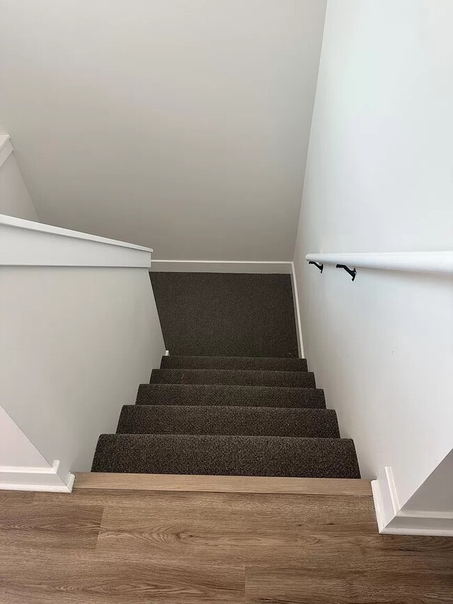 Building Photo - 15666 E 21st St N