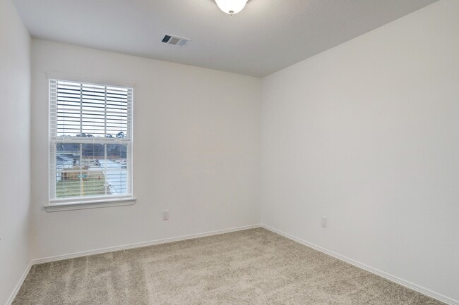 Building Photo - 16754 Rover Ln