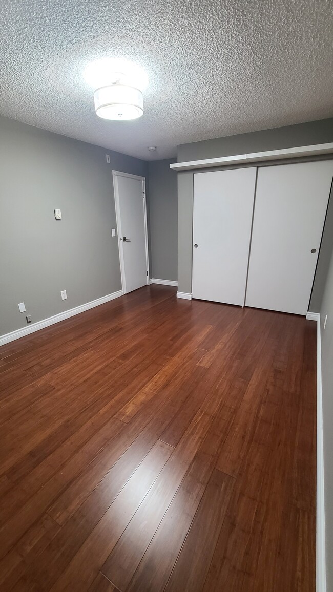 Building Photo - 17430 Ambaum Blvd S